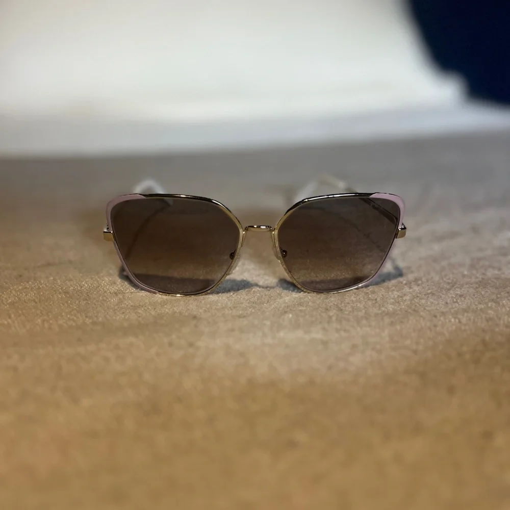 Prada Pink and Black Cat-Eye Sunglasses - Picture 2 of 5